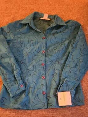NWT Sag Harbor Teal Shirt with Black Swirl Print